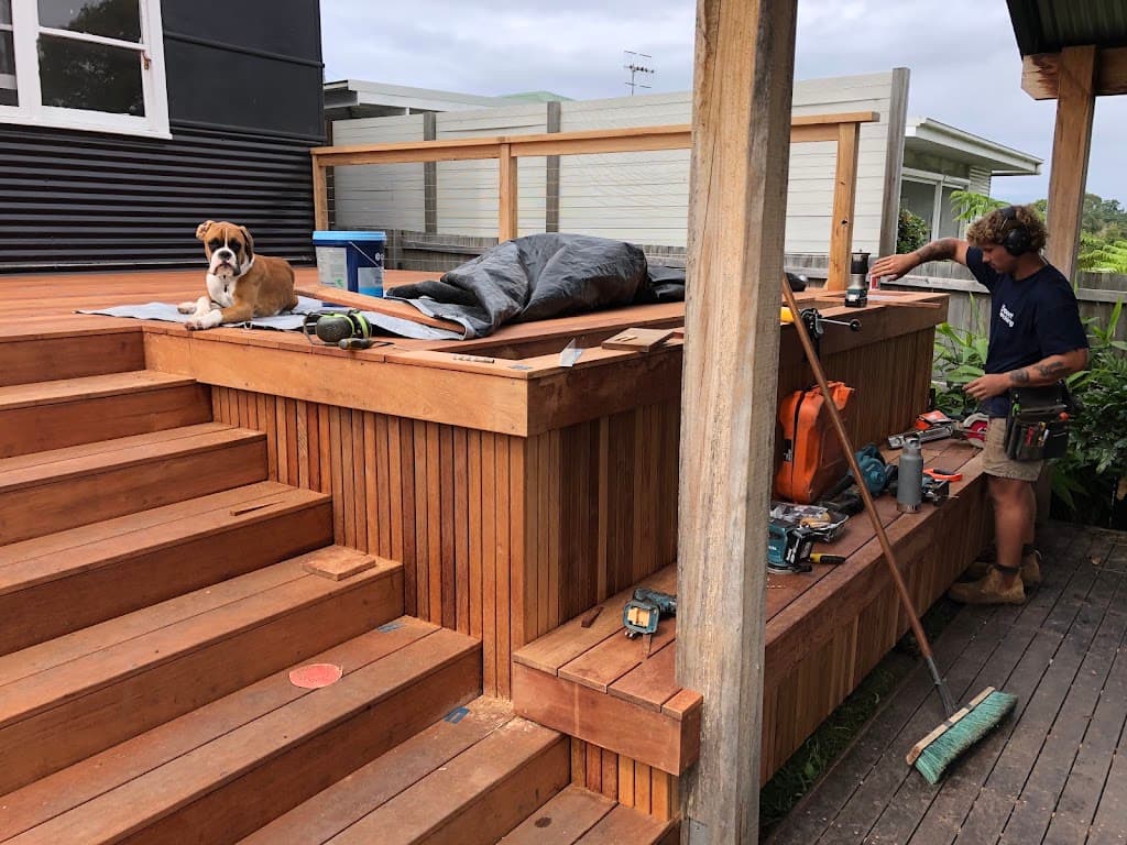 Expert Decking