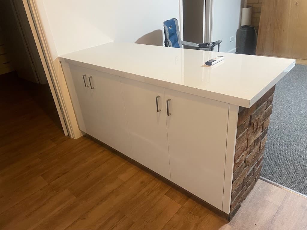 CV Benchtops & Hardware