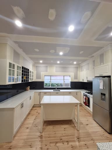 Lonsdale Kitchens - ISPS Innovations Splashbacks Benchtops — Customer photo